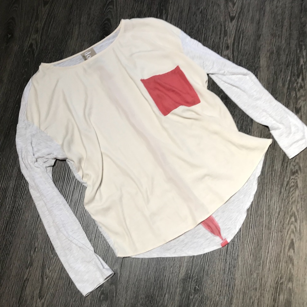 ⬇️ Anthropologie Dolan Left Coast Collection top